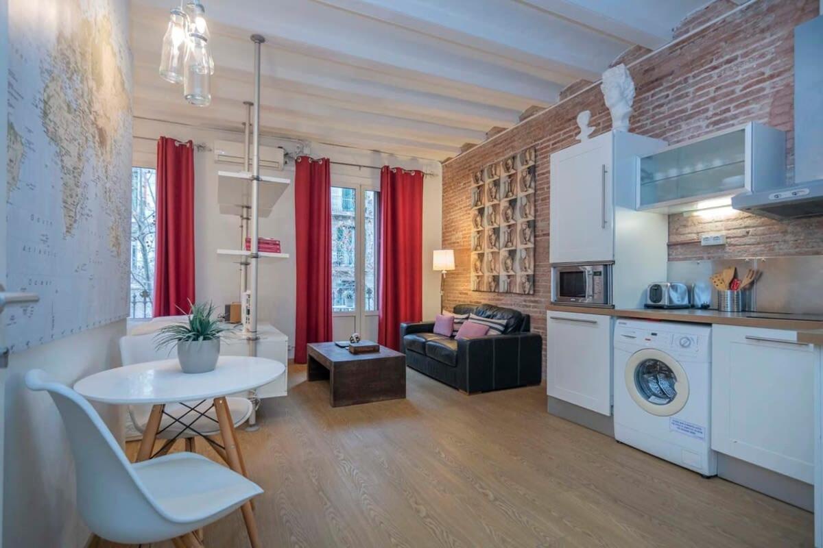 Exclusive 2 Bedroom In The Center Lejlighed
